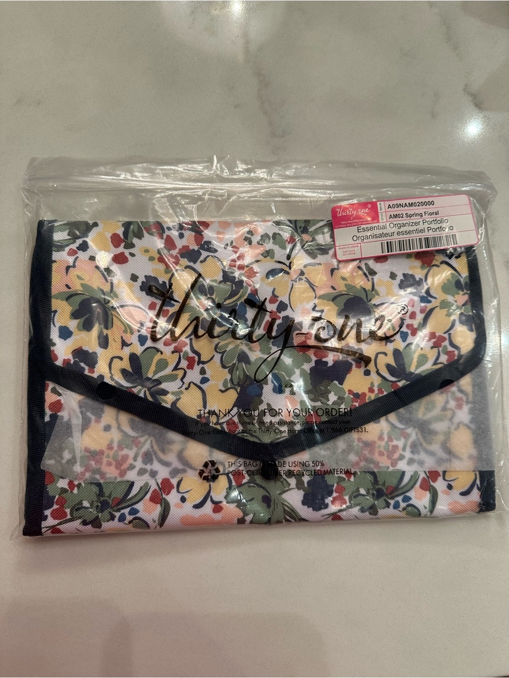 thirty-one Floral Essential Organizer Portfolio - Brand New